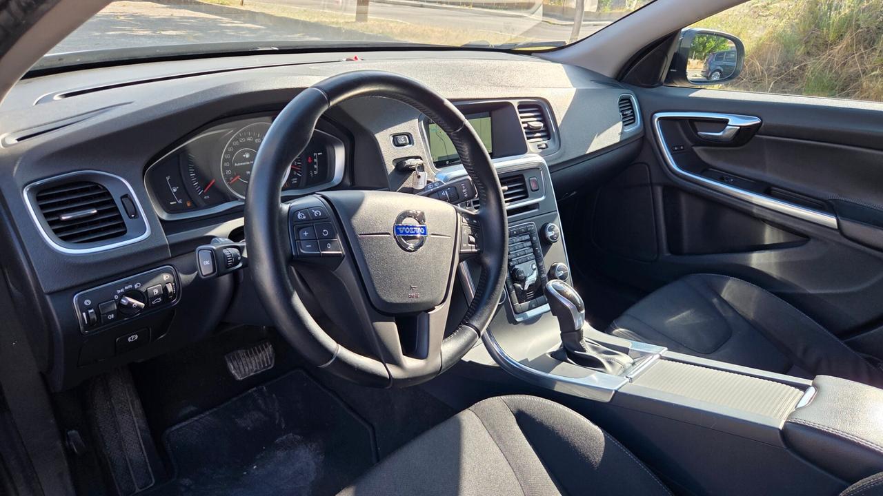Volvo V60 D3 Geartronic Momentum Automatica