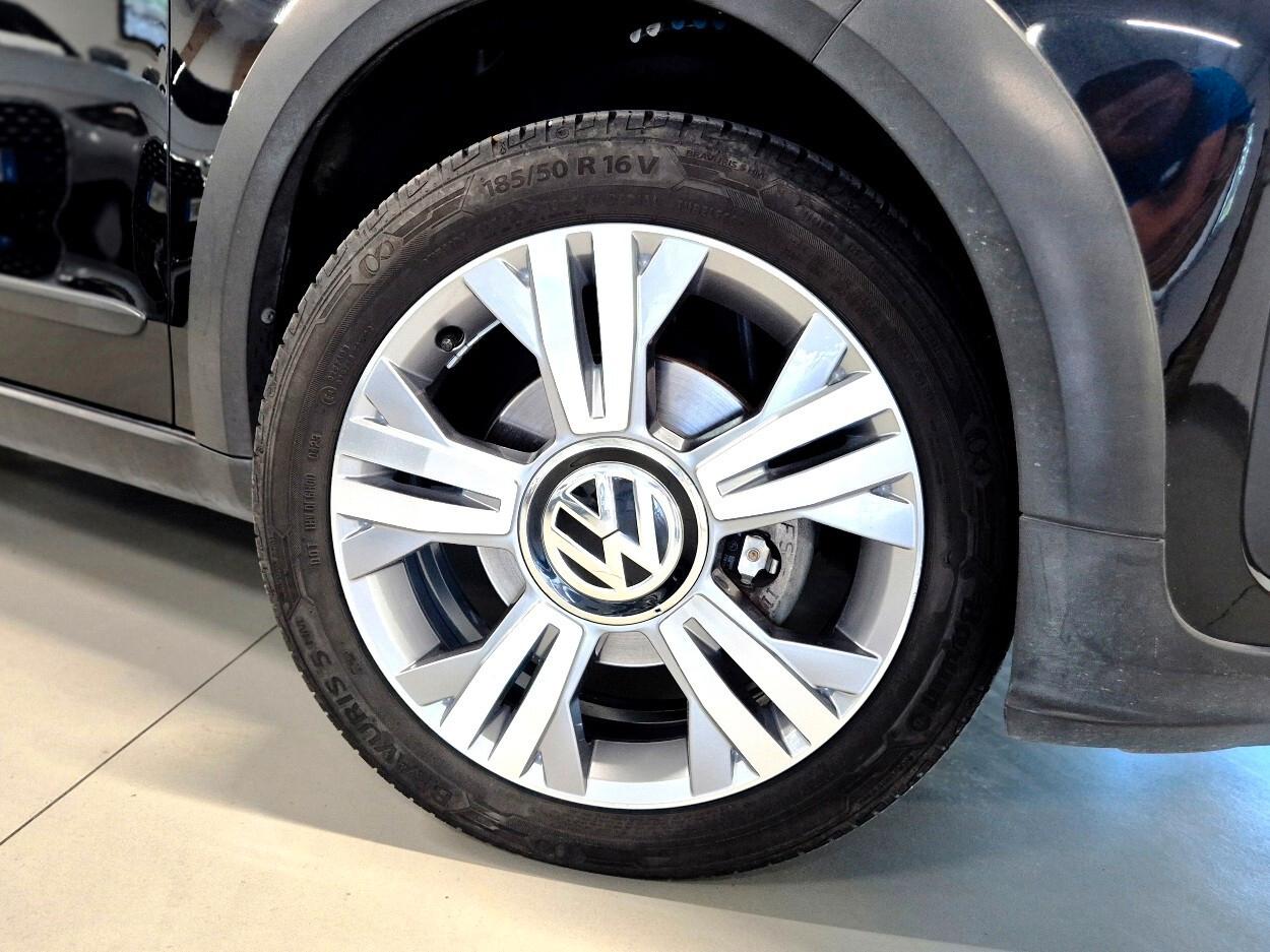 Volkswagen up! 1.0 75 CV 5p. cross BlueMotion Technology