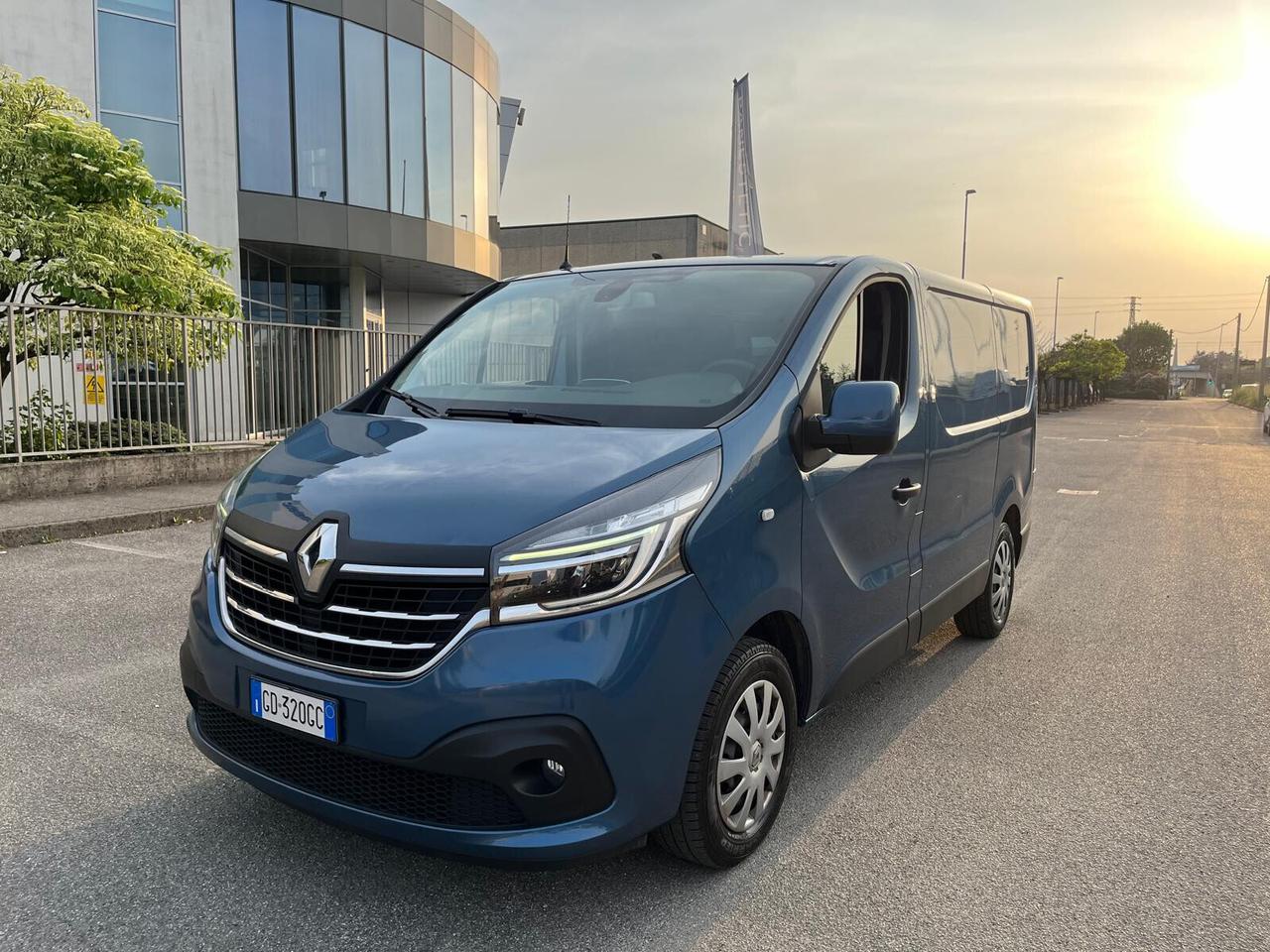 Renault Trafic / **Prezzo +IVA ** EURO 6D**