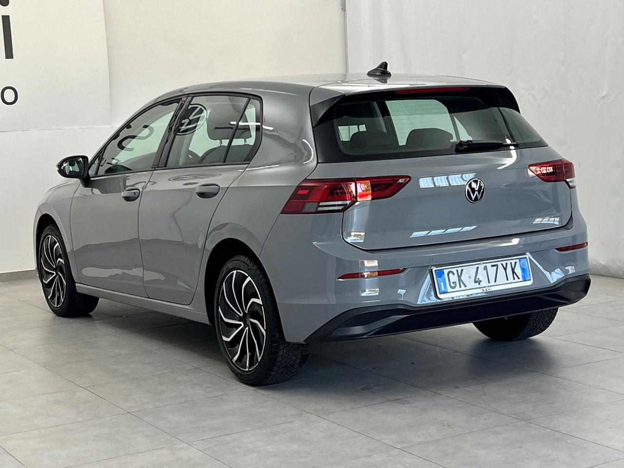VOLKSWAGEN Golf VIII 2020 Golf 1.0 etsi evo Life 110cv dsg
