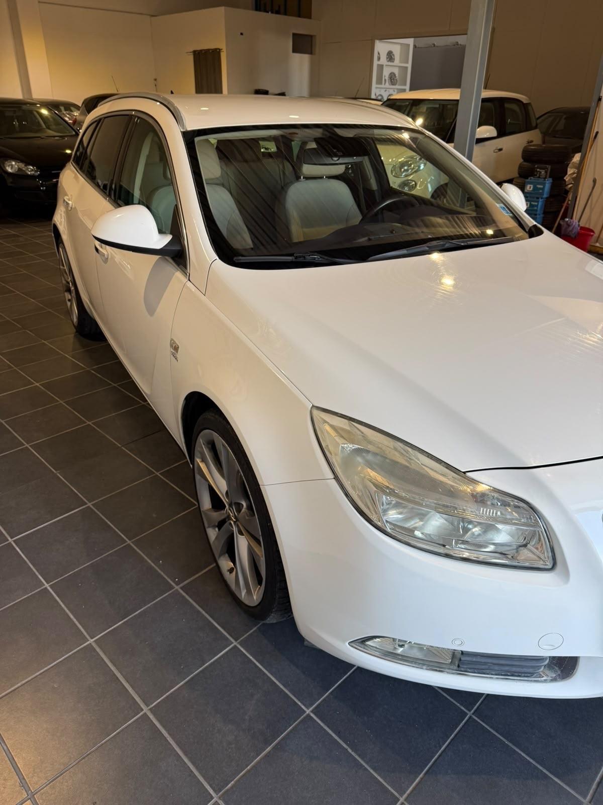 Opel Insignia 2.0 CDTI Sports Tourer -AUTOMATICA