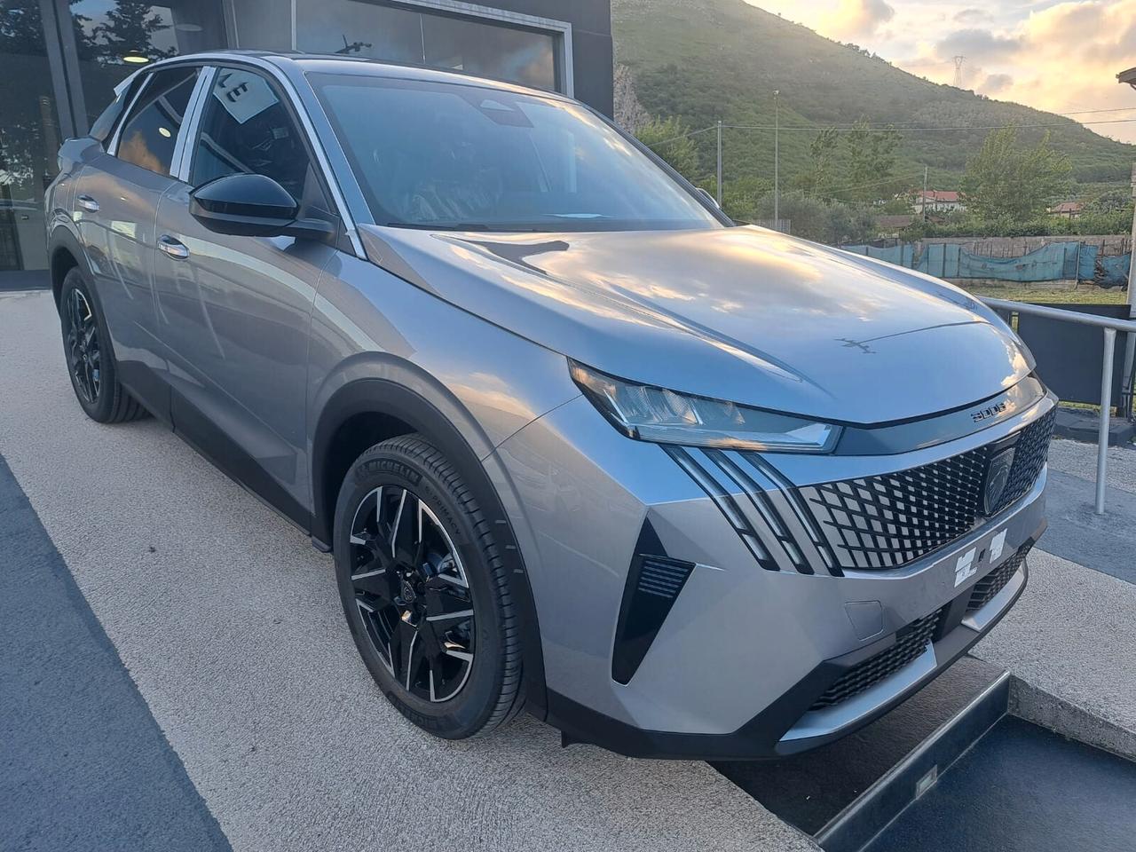 PEUGEOT 3008 1.2 HYBRID 136 CV EAT ALLURE
