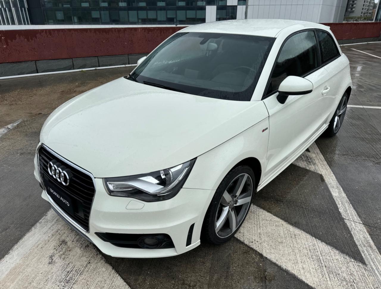 Audi A1 SPB 1.6 TDI 105cv S-Line UNIPRO! FULL!!