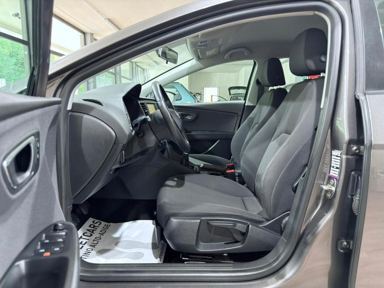 SEAT LEON ST 1.6TDI 110cv BUSINESS LED 2016