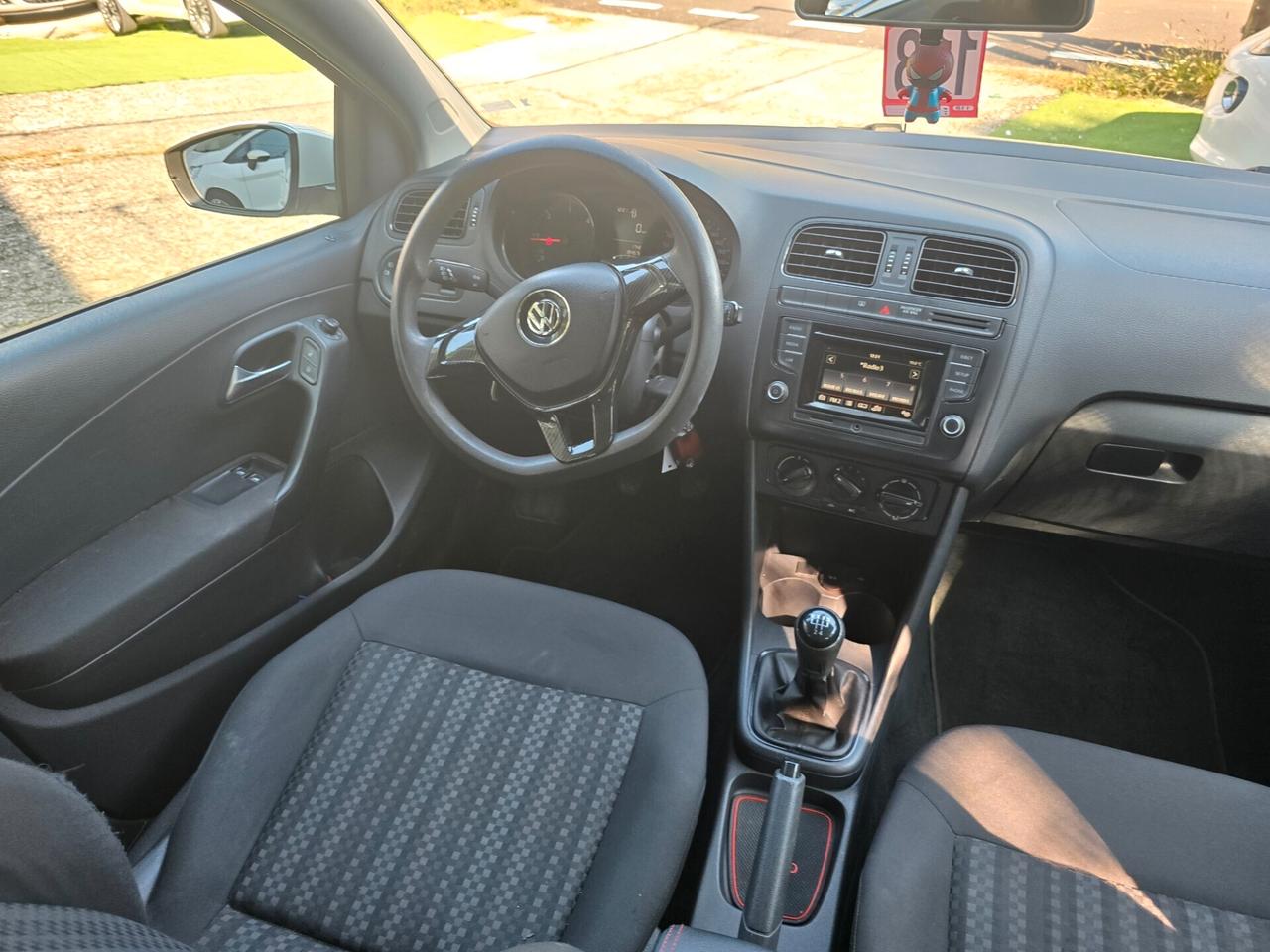 Volkswagen Polo 1.4TDI 75CV EURO6 190000KM-2015