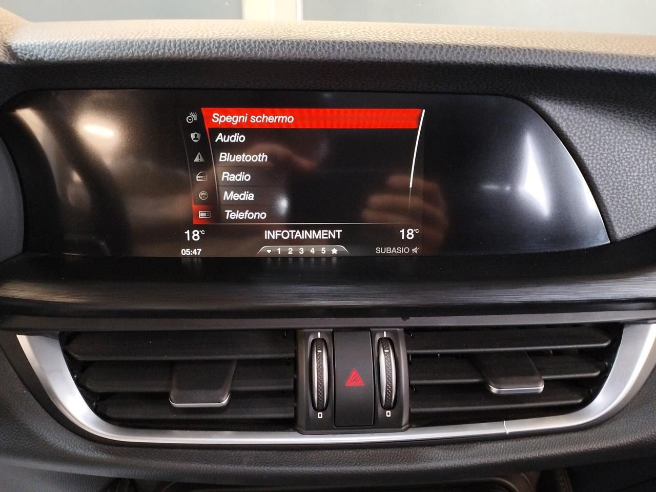 Alfa Romeo Stelvio 2.2 t Business Q4 180cv auto