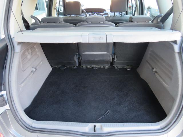 RENAULT Scenic 1.6 16V Confort Dynamique