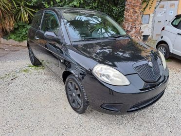 Lancia Ypsilon 1.2 Oro Plus