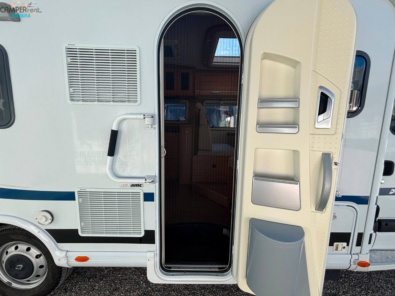 DETHLEFFS ESPRIT 7094 RT - Semintegrale con letto alla francese in coda