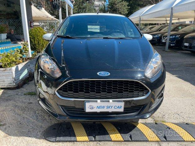 Ford Fiesta 1.4 5 porte Bz.- GPL Black & White Edition