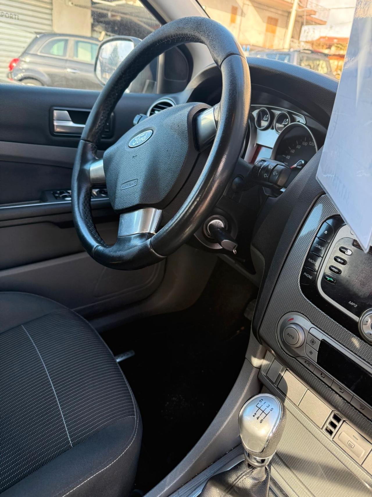 Ford Focus 1.6 TDCi (110CV) 5p. Tit. DPF