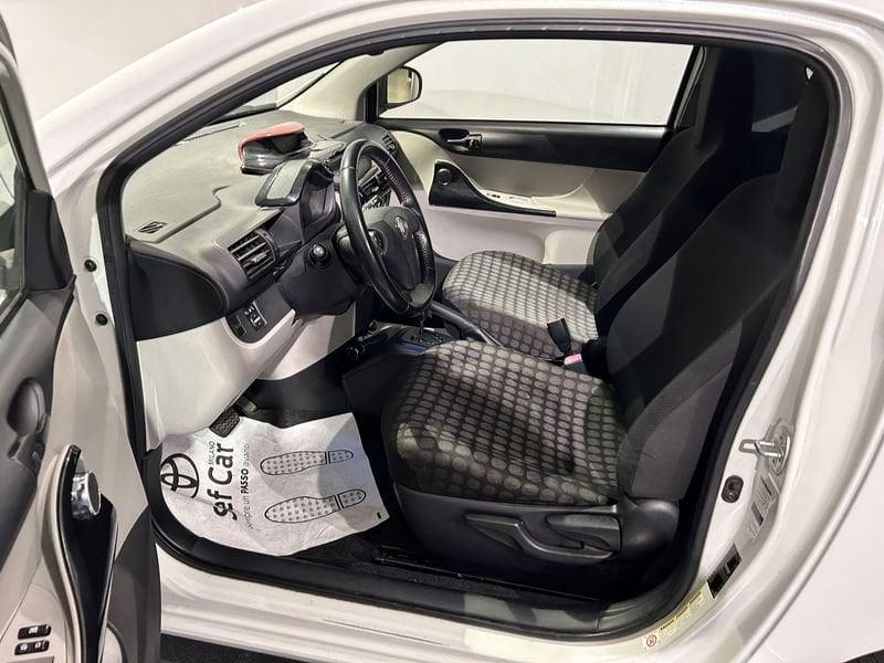 Toyota iQ iQ 1.3 CVT Executive