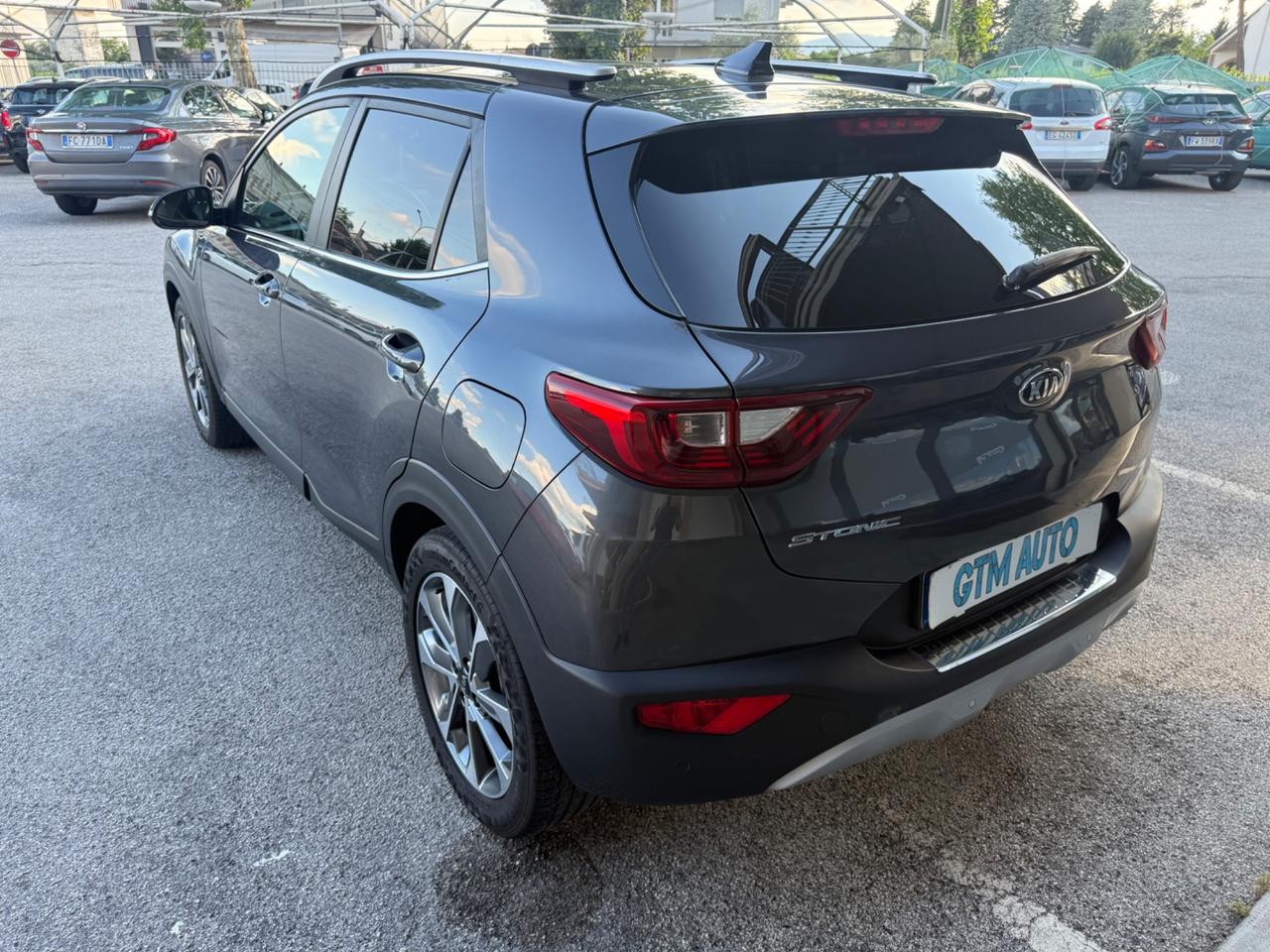 Kia Stonic 1.4 MPI 100 CV - Neopatentati