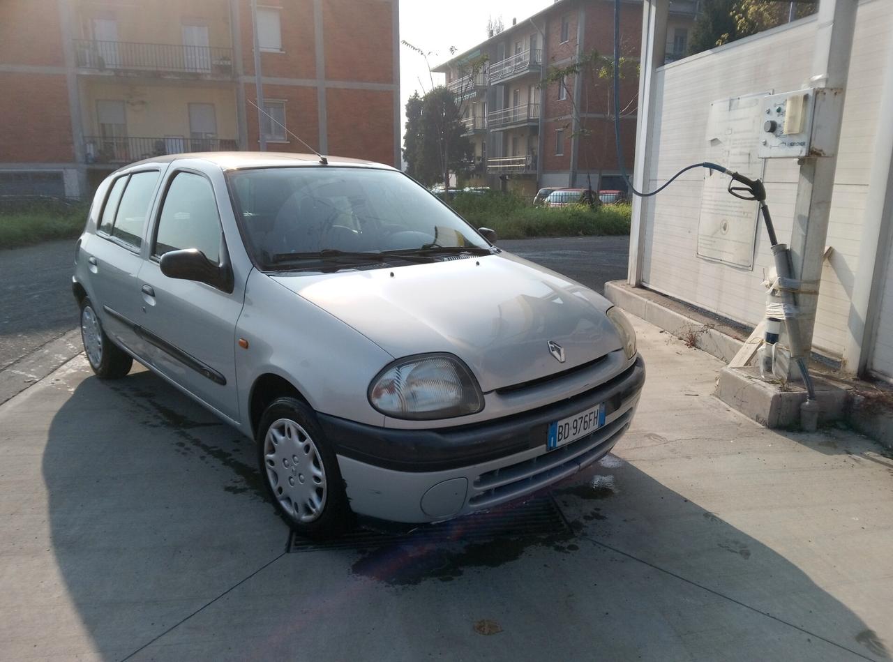 Renault Clio 1.2 cat 5 porte RT