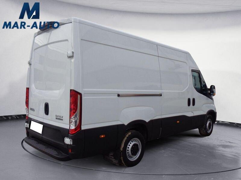 Iveco Daily 35S16A8V 2.3 HPT PLM-TM Furgone Hi-Matic + IVA