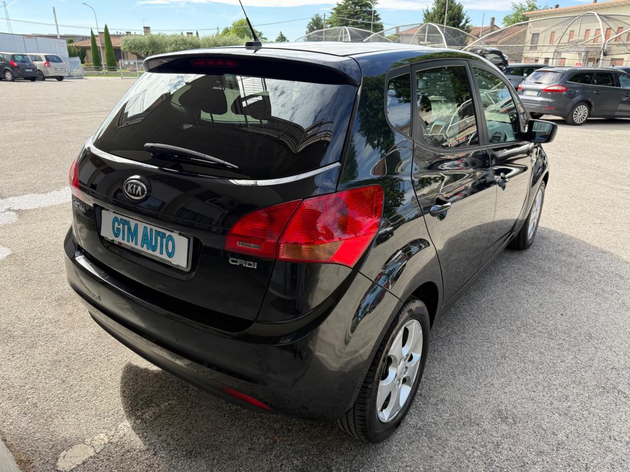 Kia Venga 1.4 CRDi 90CV - Neopatentati