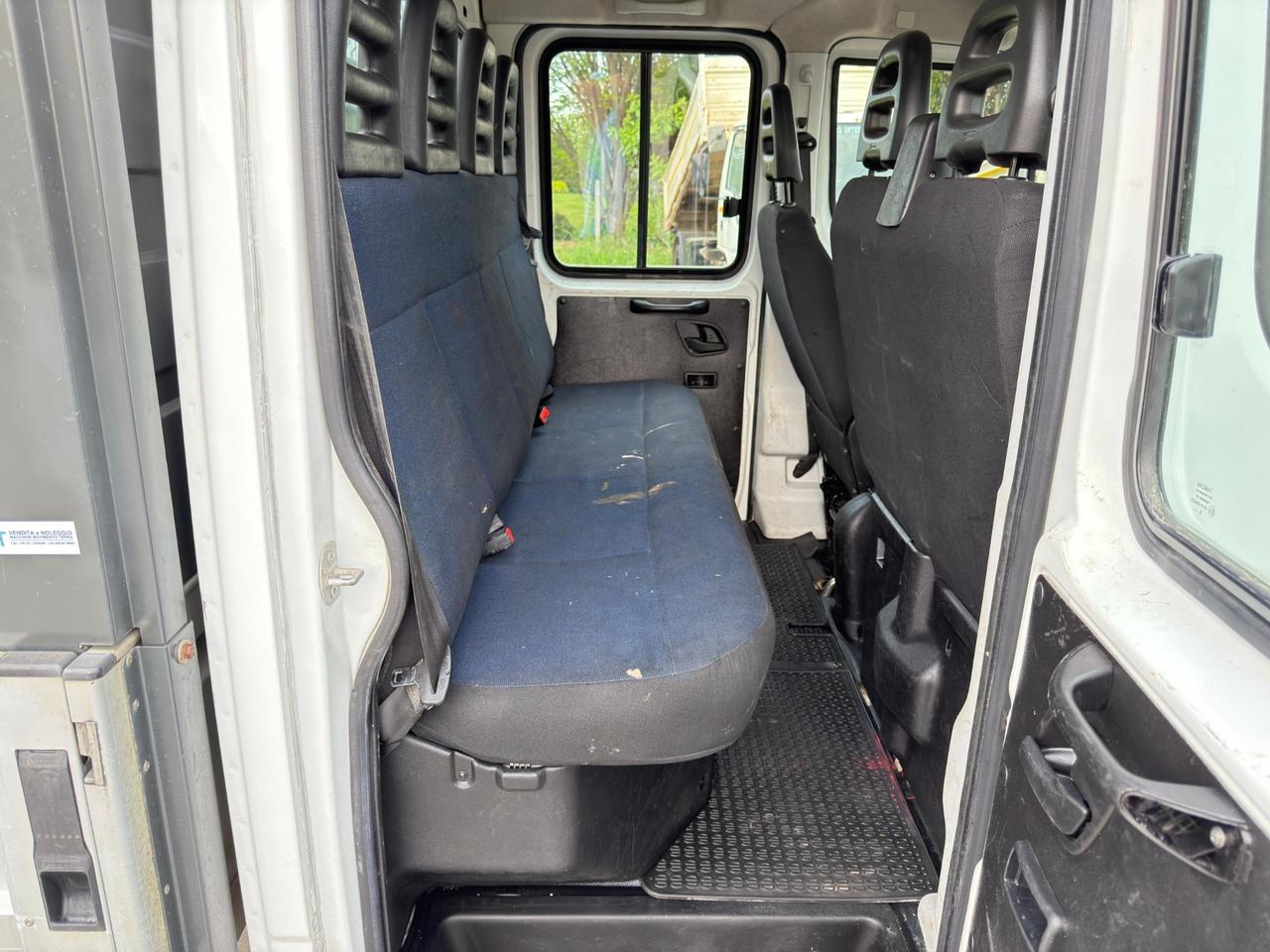Iveco Daily 35-120 cassone 7 posti