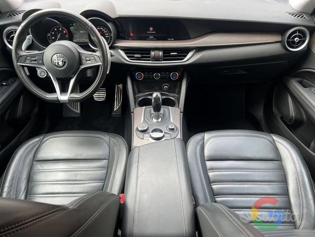 Alfa Romeo Stelvio Q4 280cv - PREZZO PROMO