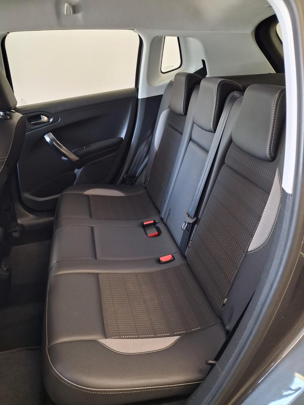 Peugeot 2008 BlueHDi 100 Allure