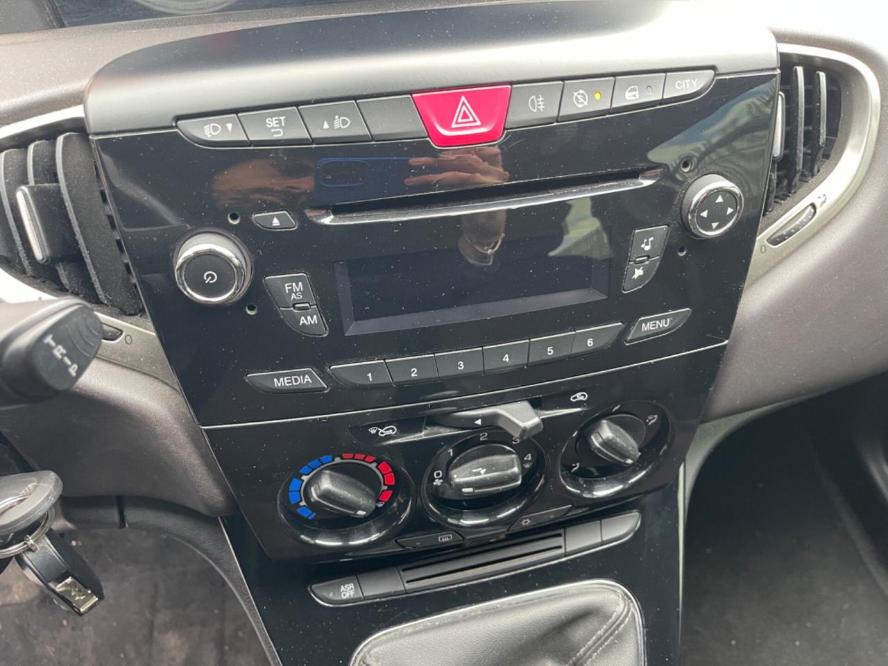 Lancia Ypsilon 1.2 69 CV 5 porte GPL Ecochic Gold