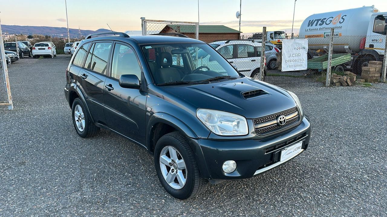 Toyota RAV 4 RAV4 2.0 Tdi D-4D cat 5 porte Sol