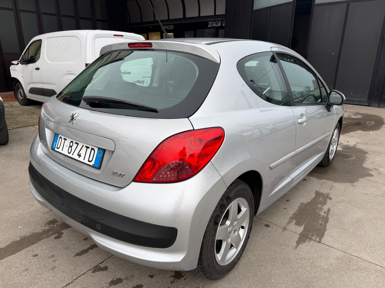 Peugeot 207 1.4 HDi 70CV 3p. X Line