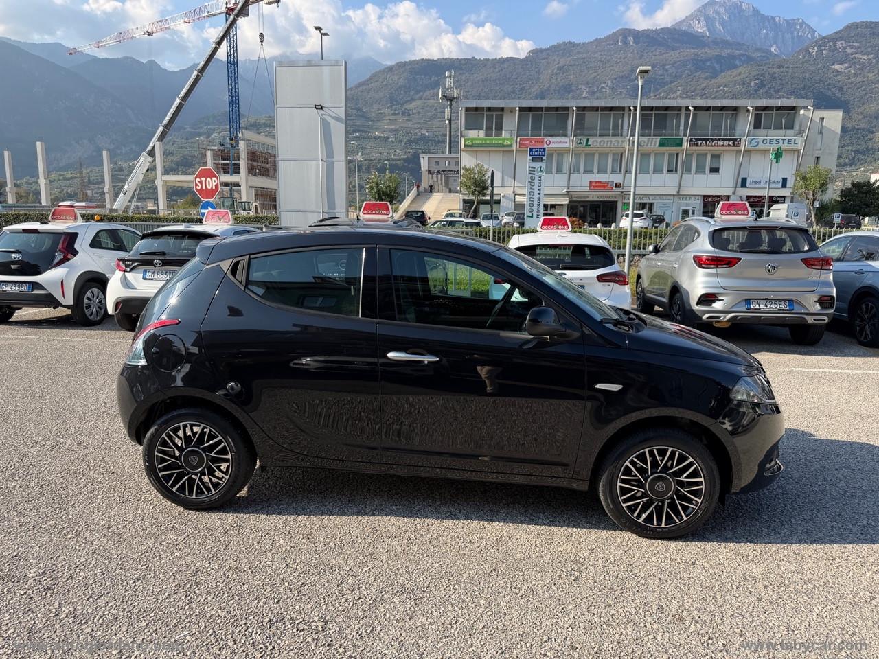 LANCIA Ypsilon 1.0 FireFly 5p.S&S Hyb. Platino
