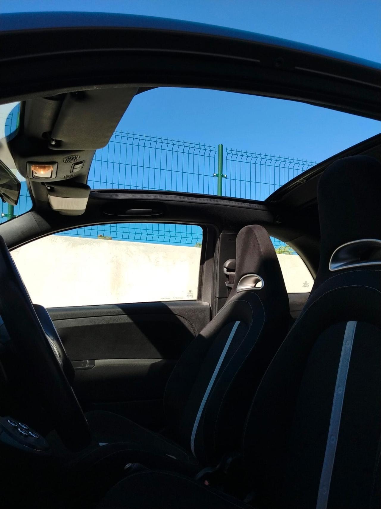 Abarth 500 C 1.4 Turbo T-Jet MTA