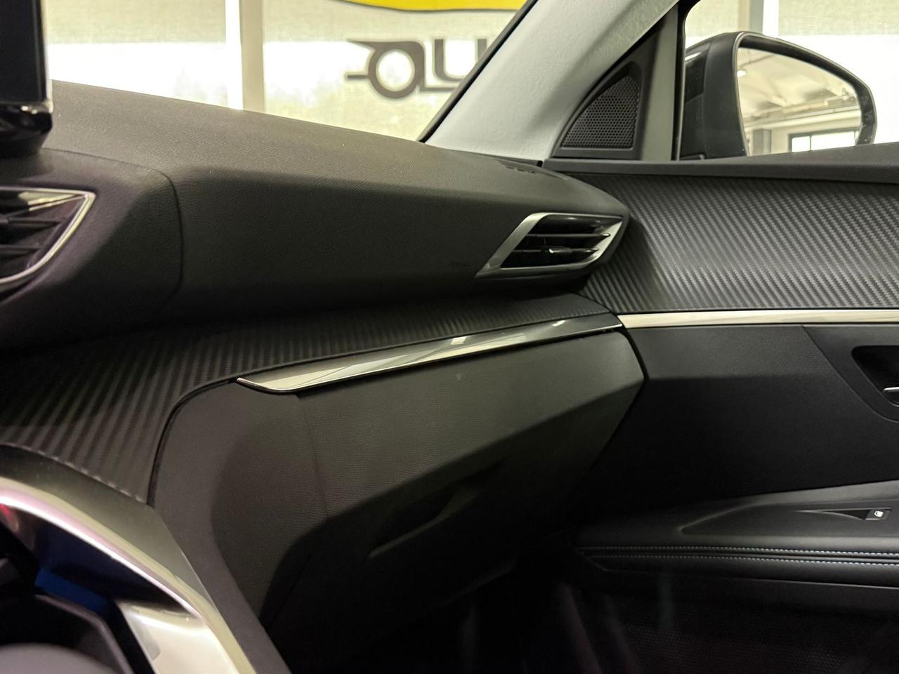 Peugeot 3008 Allure Pack 1.5 Blue HDI 130 #10227