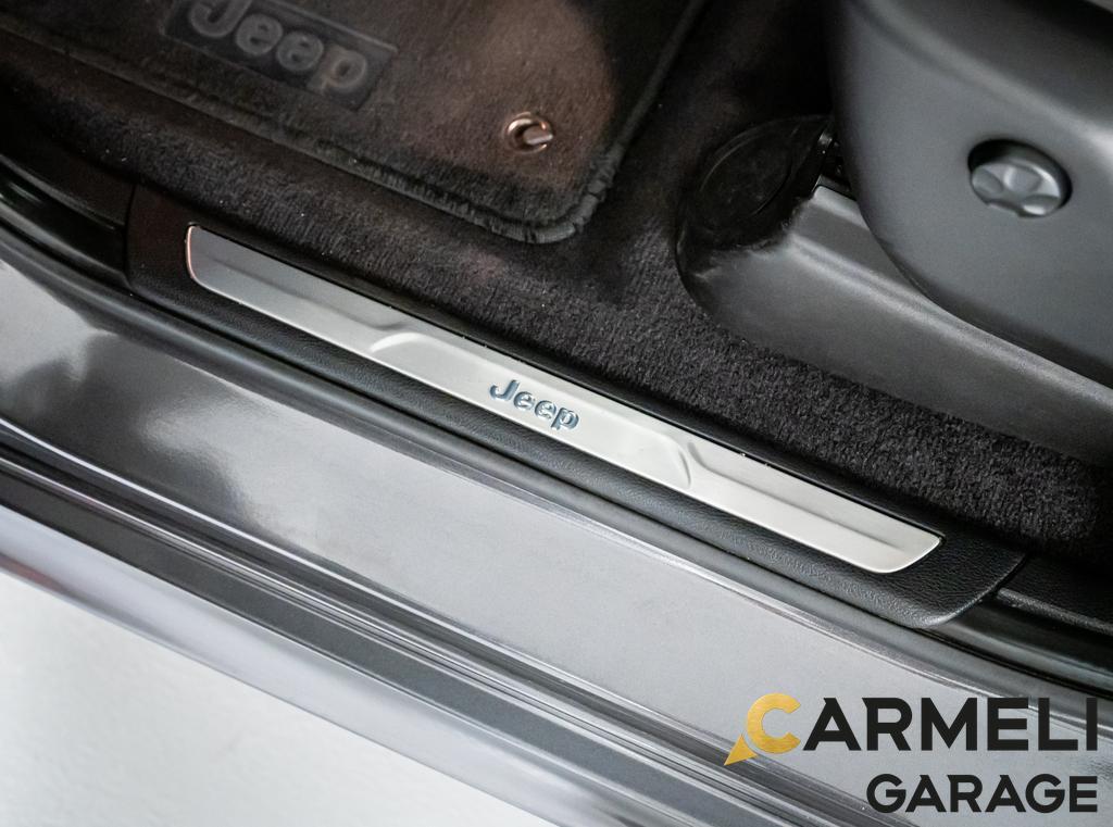 Jeep Grand Cherokee IV 2013 6.4 V8 HEMI SRT