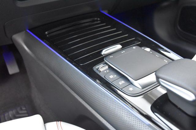 MERCEDES-BENZ B 200 d Automatic Premium *Sedili risc., Luci ambiente*