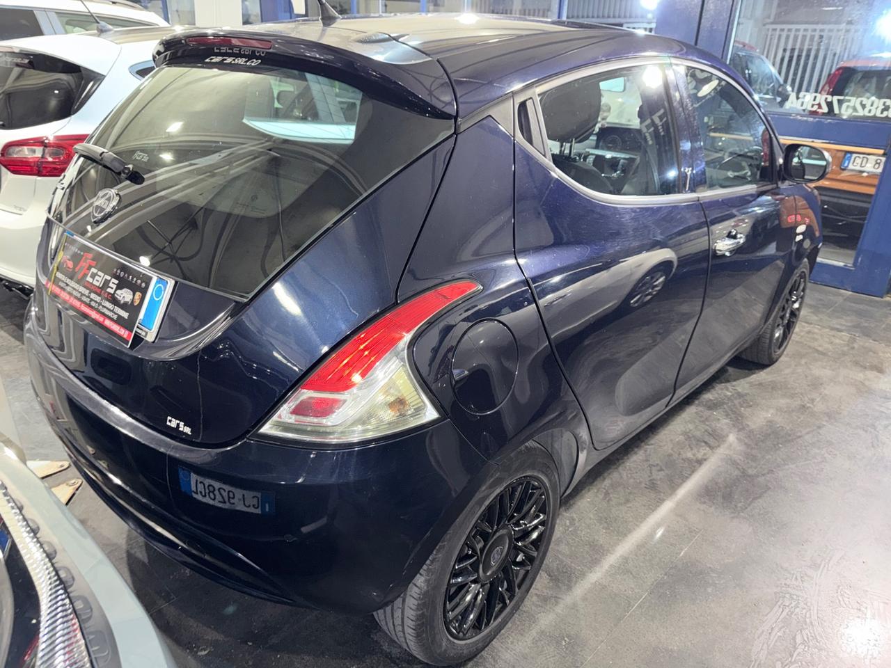 Lancia Ypsilon 1.3 MJT 16V 80 CV 5 porte S&S Platinum