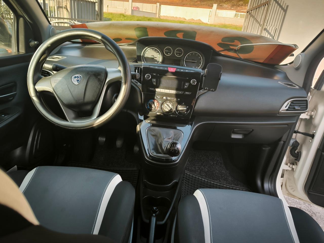 Lancia Ypsilon 1.2 GPL Ecochic Elefantino