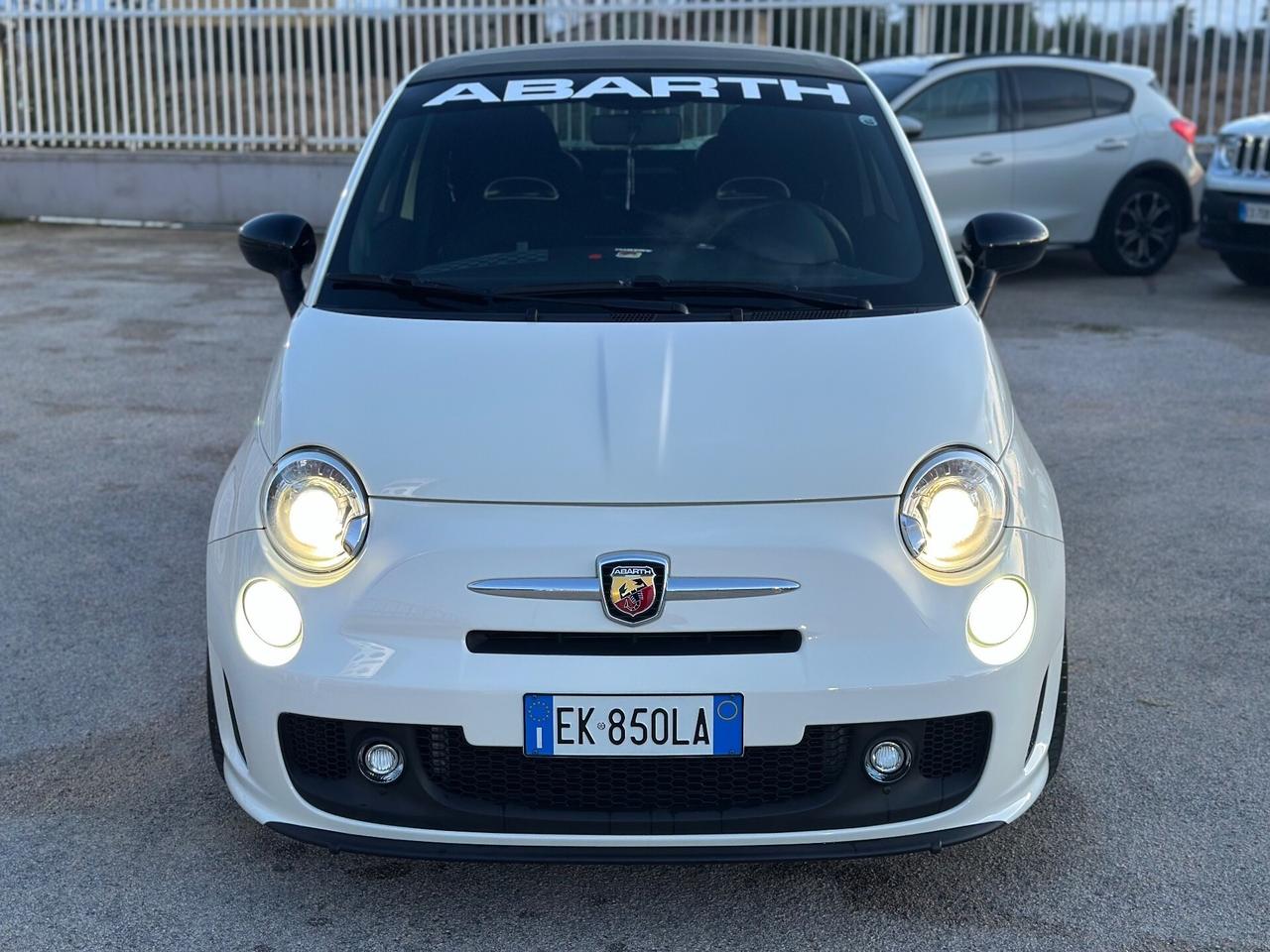 Abarth 500 C 2011 1.4 Turbo 140CV AUT. PARI AL NUO