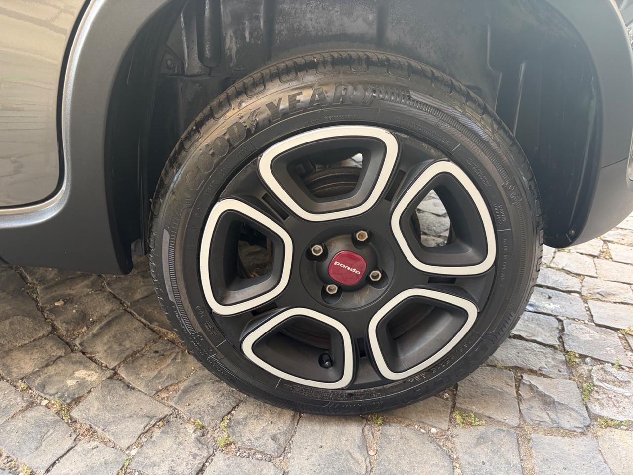 Fiat Panda 1.0 FireFly S&S Hybrid Red