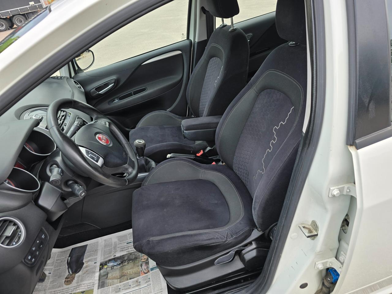 Fiat Punto 1.3 MJT II 75 CV 5 porte Lounge