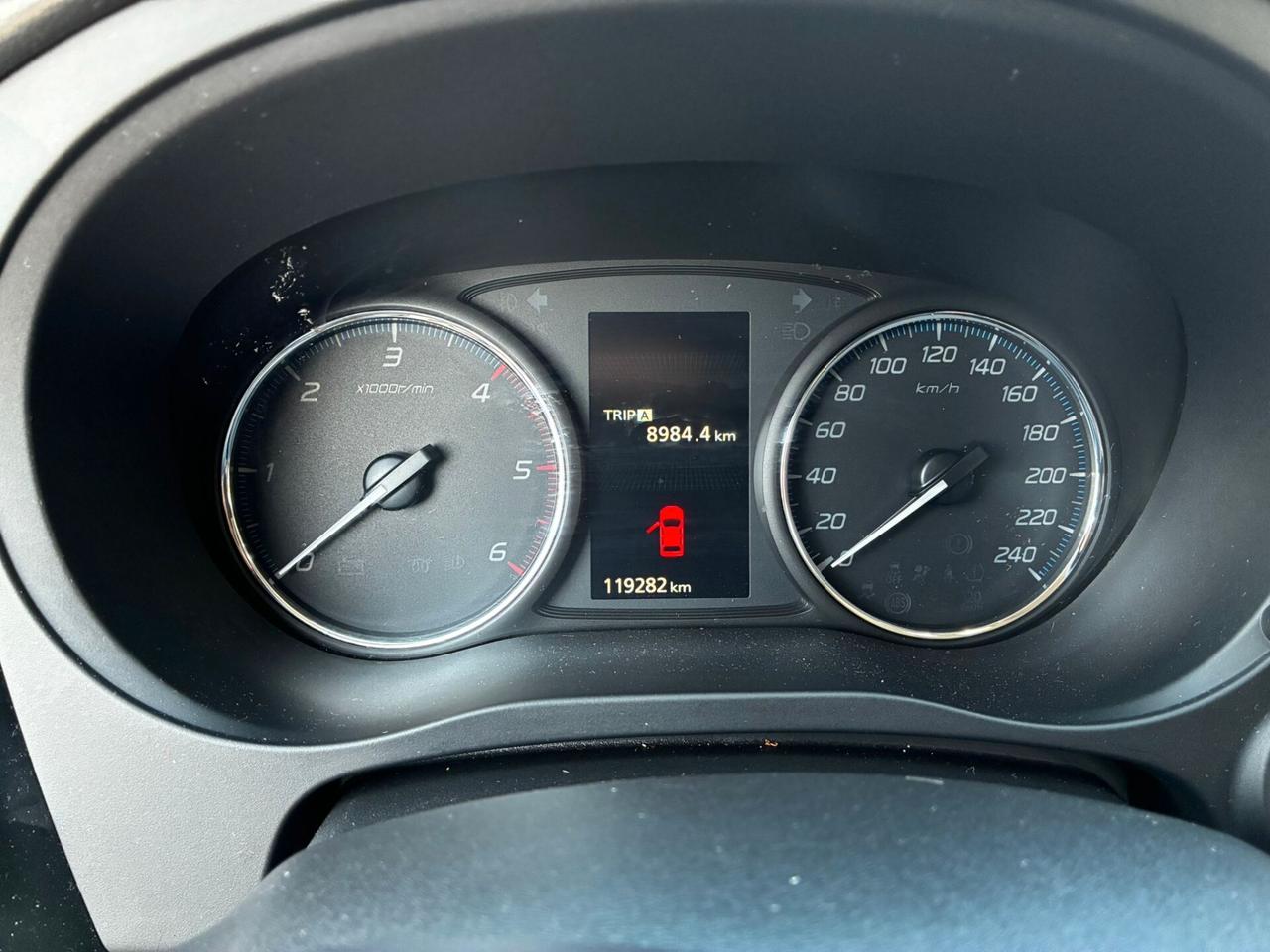 MITSUBISHI OUTLANDER 4x4 2.2 DI-D 150CV AUTOMATICO