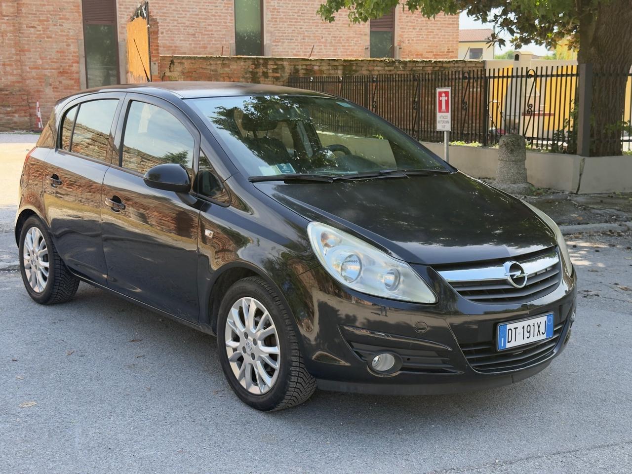 Opel Corsa 1.2 80CV 3 porte GPL-TECH Enjoy