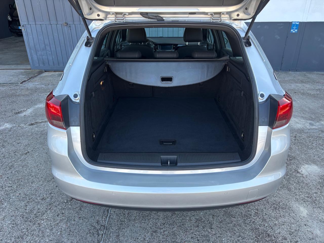 Opel Astra 1.6 CDTi 110CV. Garanzia 12mesi. Neopatentati