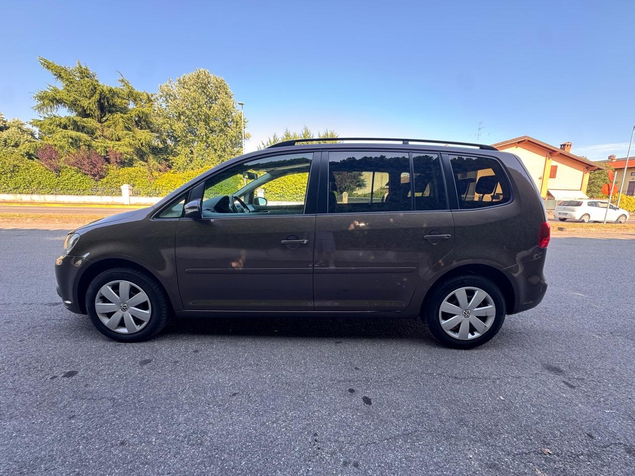 Volkswagen Touran 1.6 d, euro 5, anno 2012, 7 posti, cambio automatico!