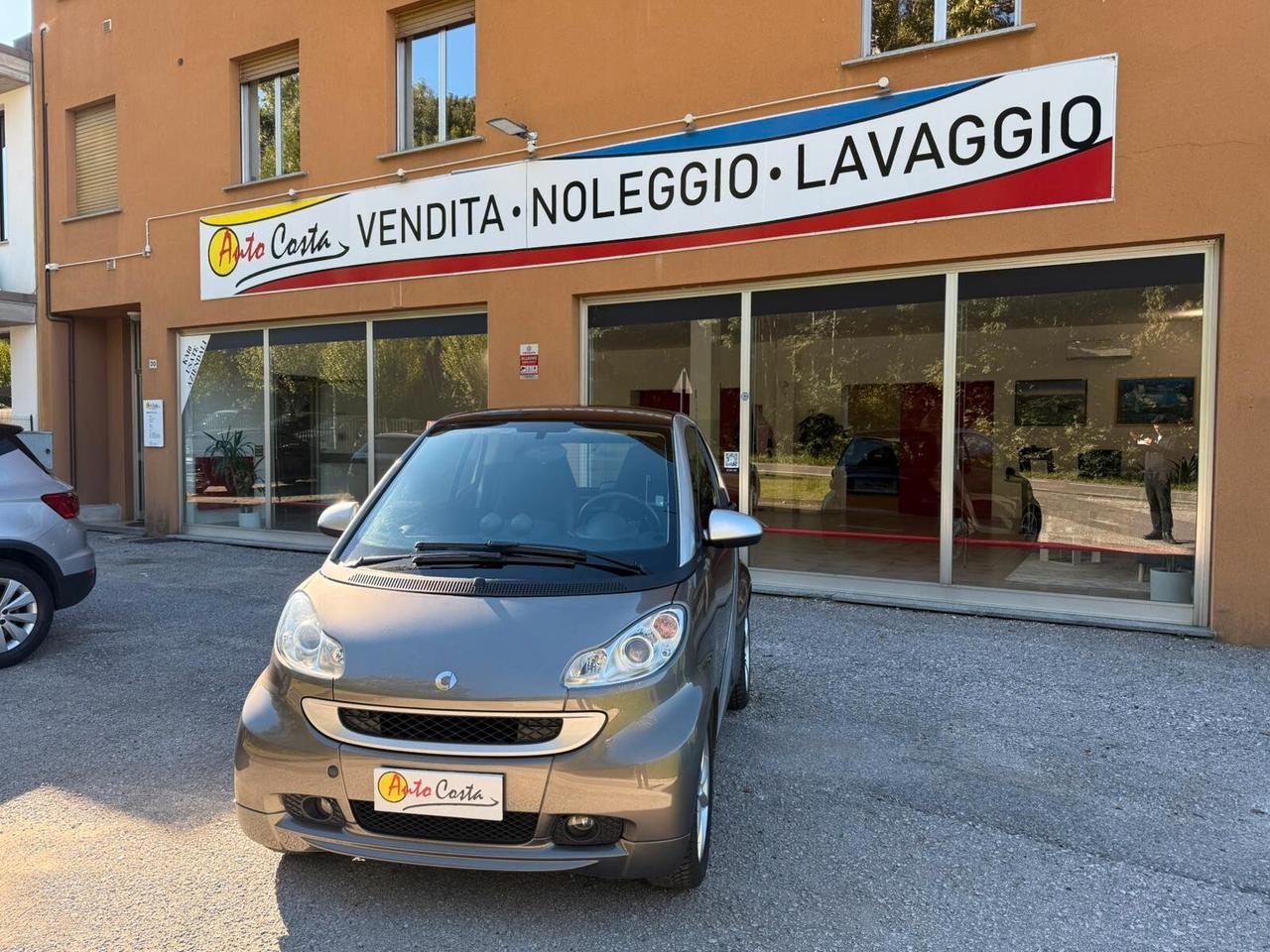 Smart ForTwo 1000 52 kW MHD coupé pulse AUTO