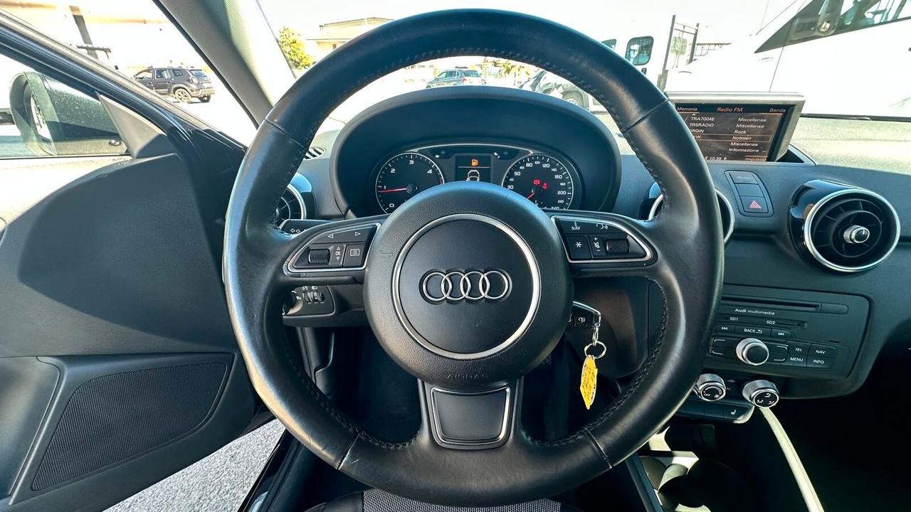 Audi A1 1.6 TDI Attraction KM CERTIFICATI-UNICO PROPRIETARIO