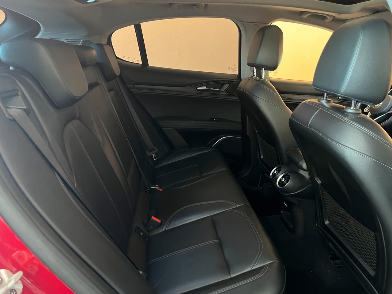Alfa Romeo Stelvio 2.2 Turbodiesel 180 CV AT8 RWD Business