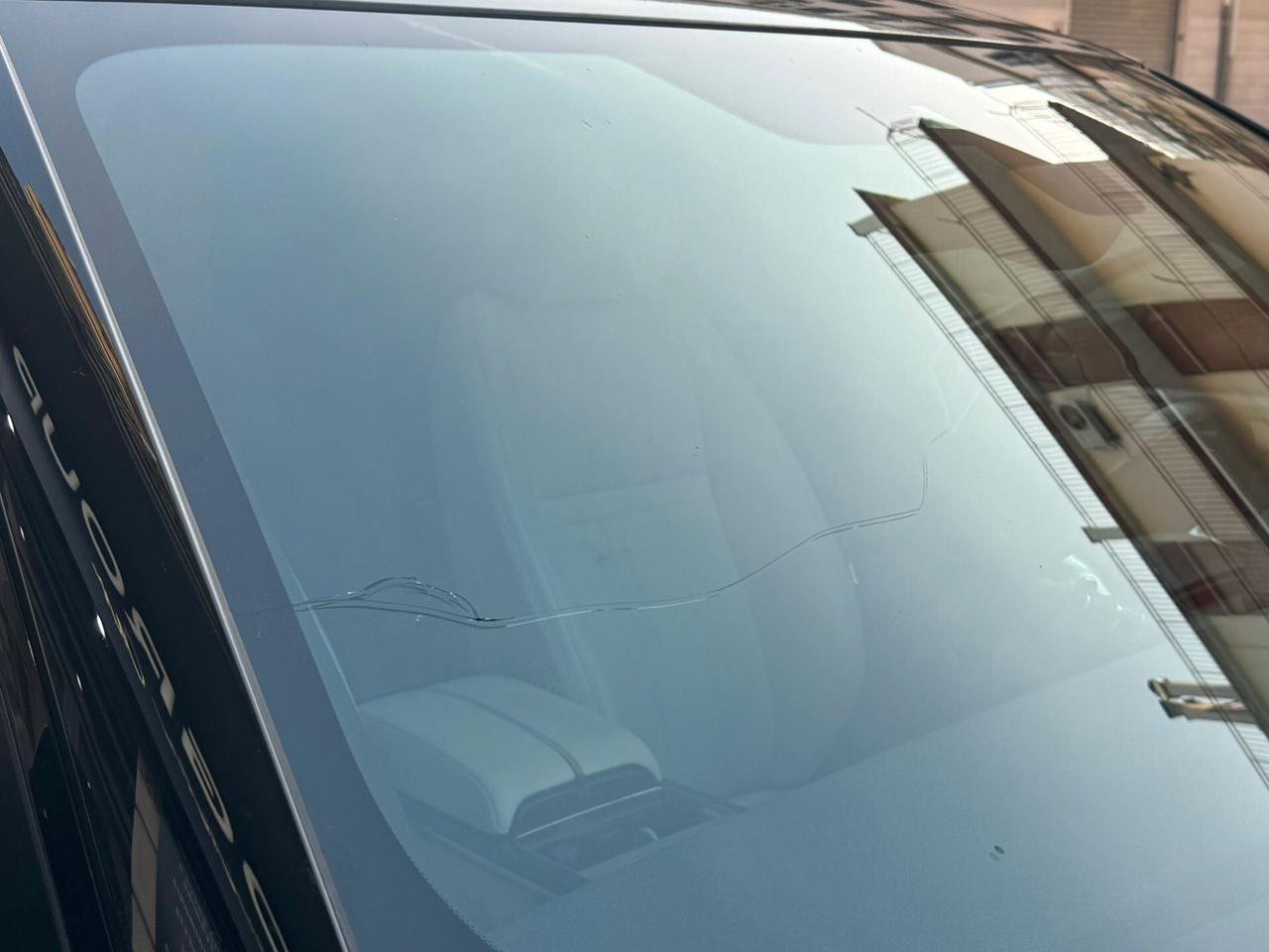 Land Rover Range Velar 2.0D I4 240 CV R-Dynamic HSE