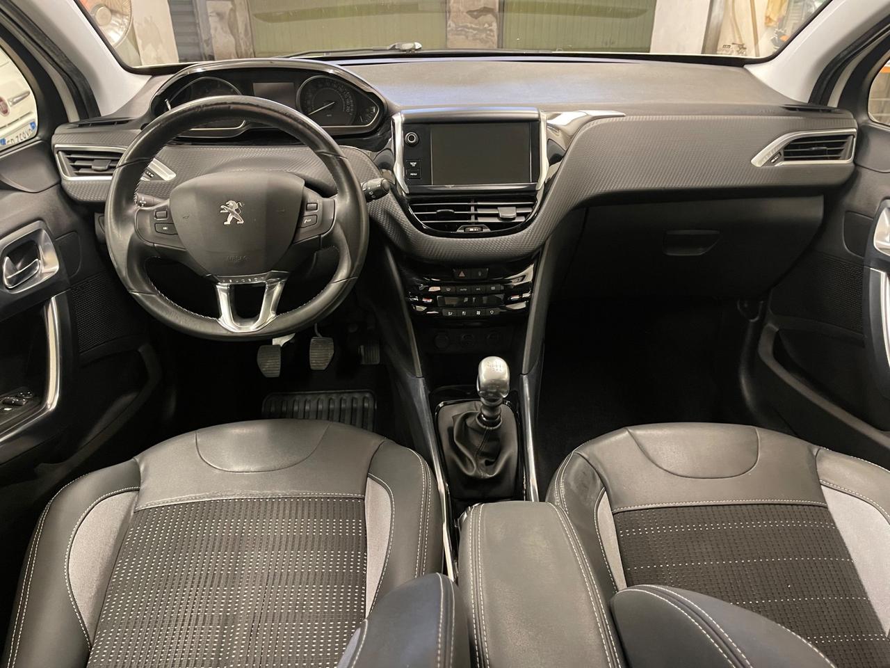 Peugeot 2008 1.6 e-HDi 115 CV Stop&Start Allure