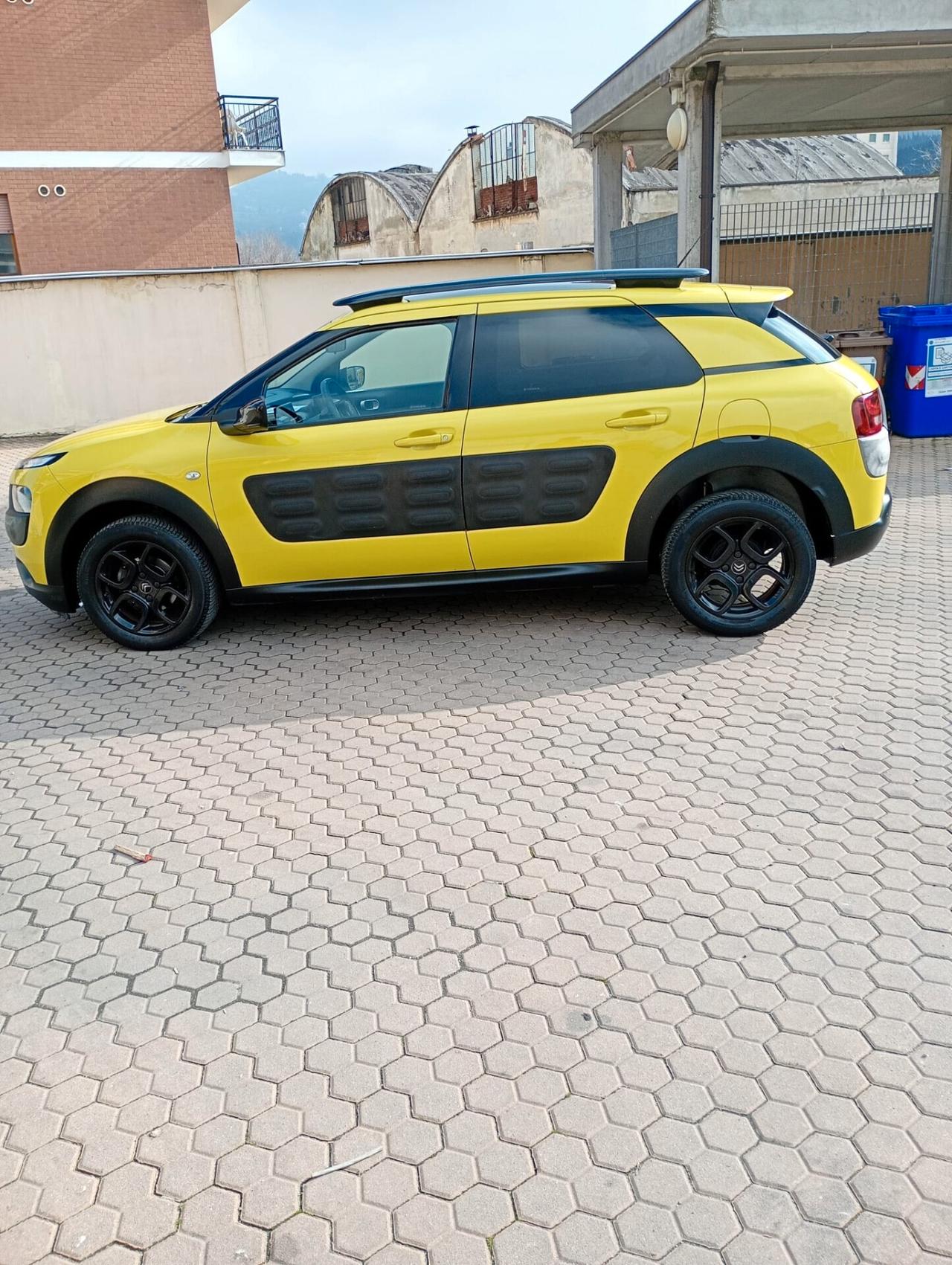 Citroen C4 BlueHDi CACTUS SHINE