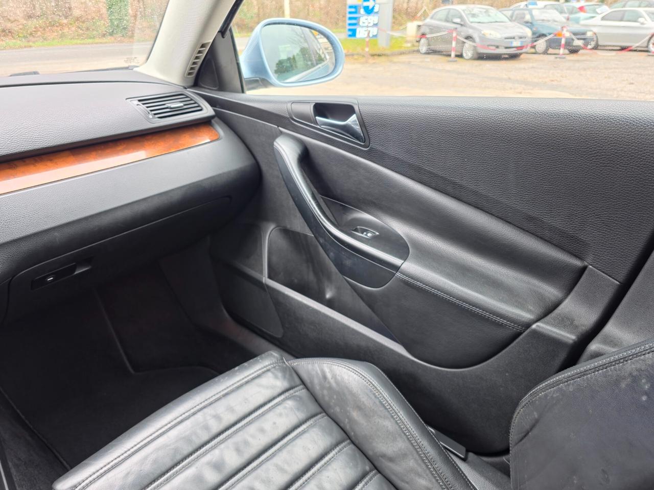 Volkswagen Passat 2.0 TDI DPF Var. Highline 2008-E4 Manuale NEO