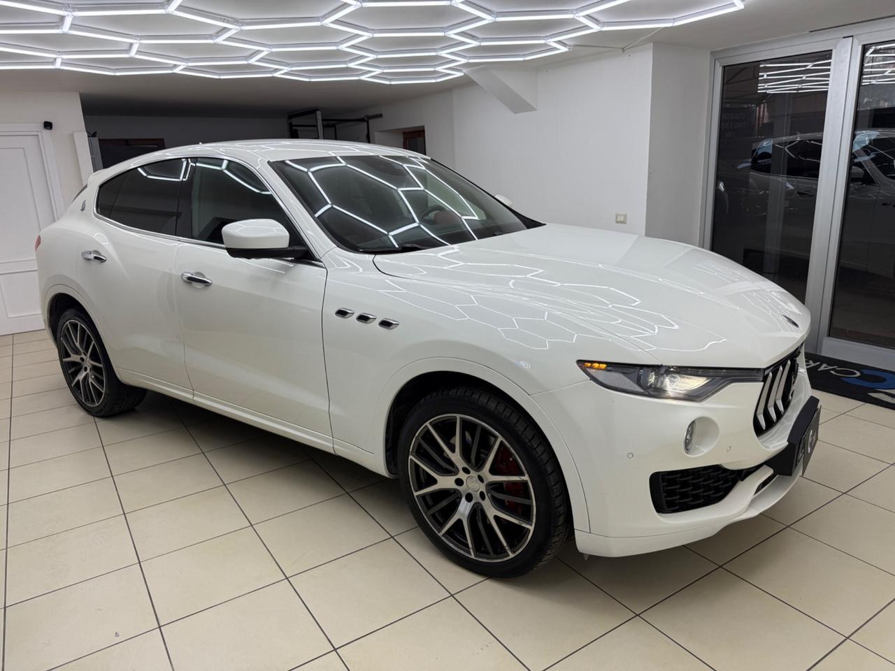 Maserati Levante V6 Diesel 250CV SOLI 126.000KM