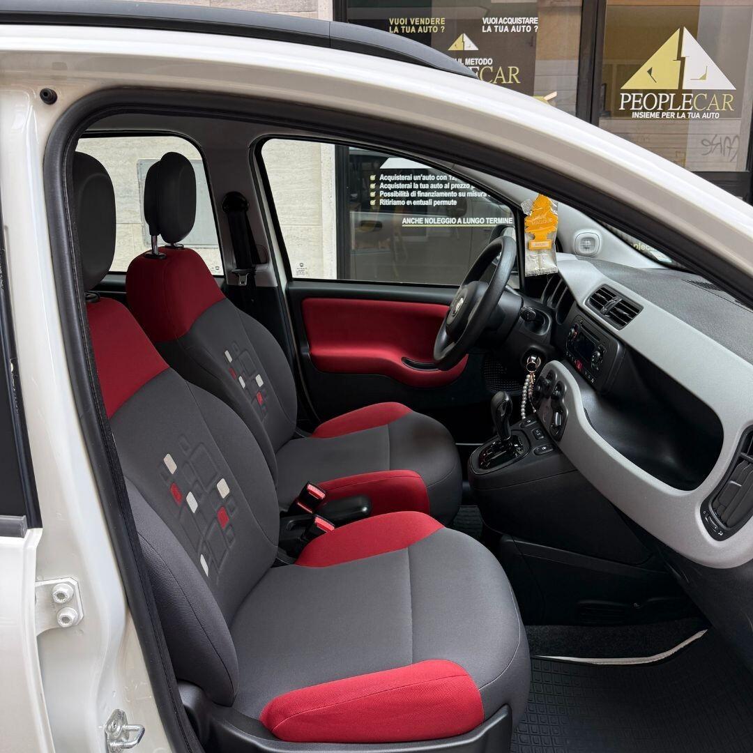 Fiat Panda **CAMBIO AUTOMATICO**