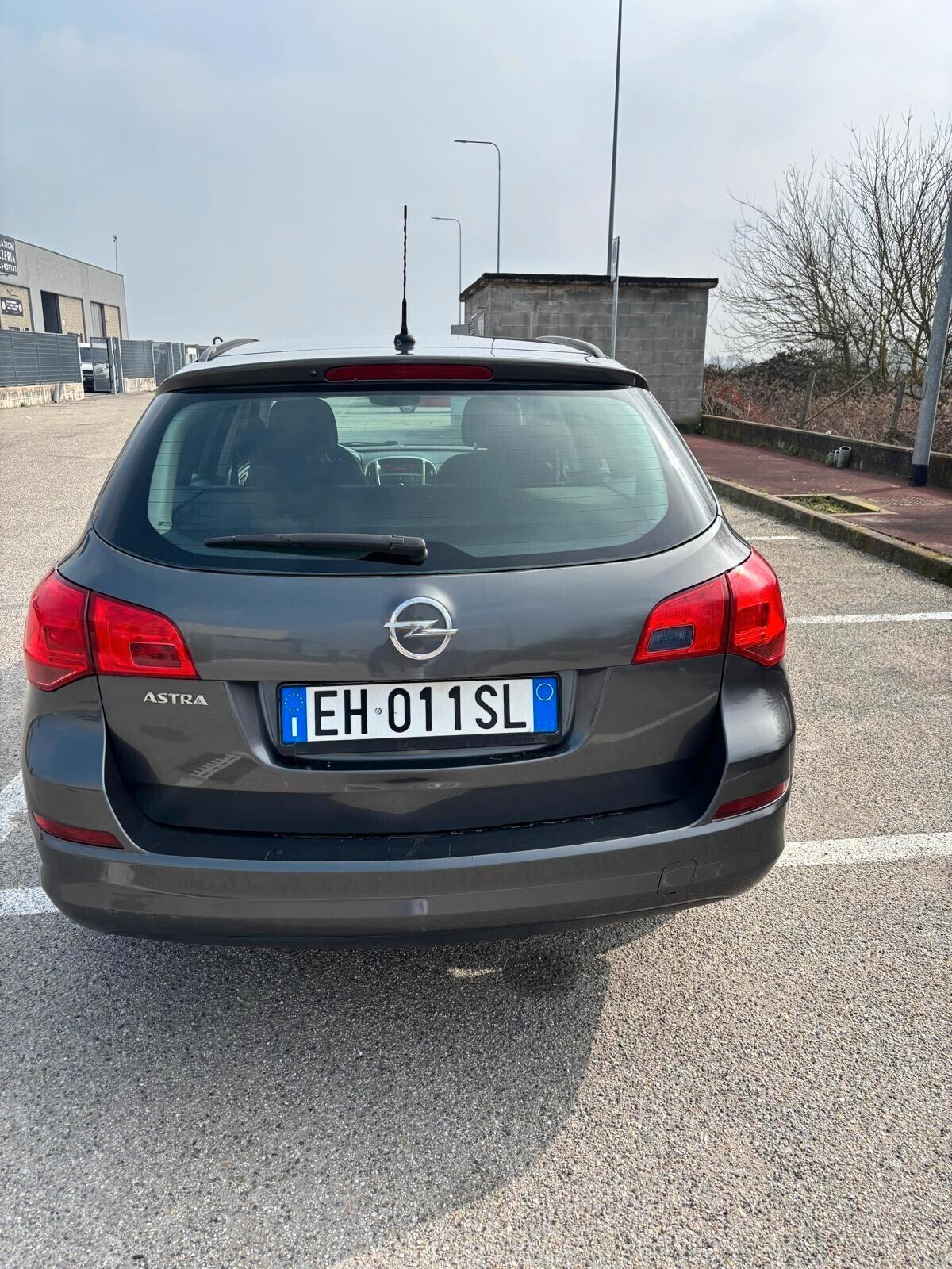 Opel Astra 1.4 100CV Sports Tourer Cosmo UNICO PROPRIETARIO